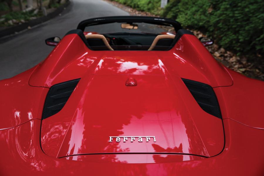 Детали экстерьера Ferrari 488 Spider The Magnum PI (226129) 2017 года  (фото 25 из 33)